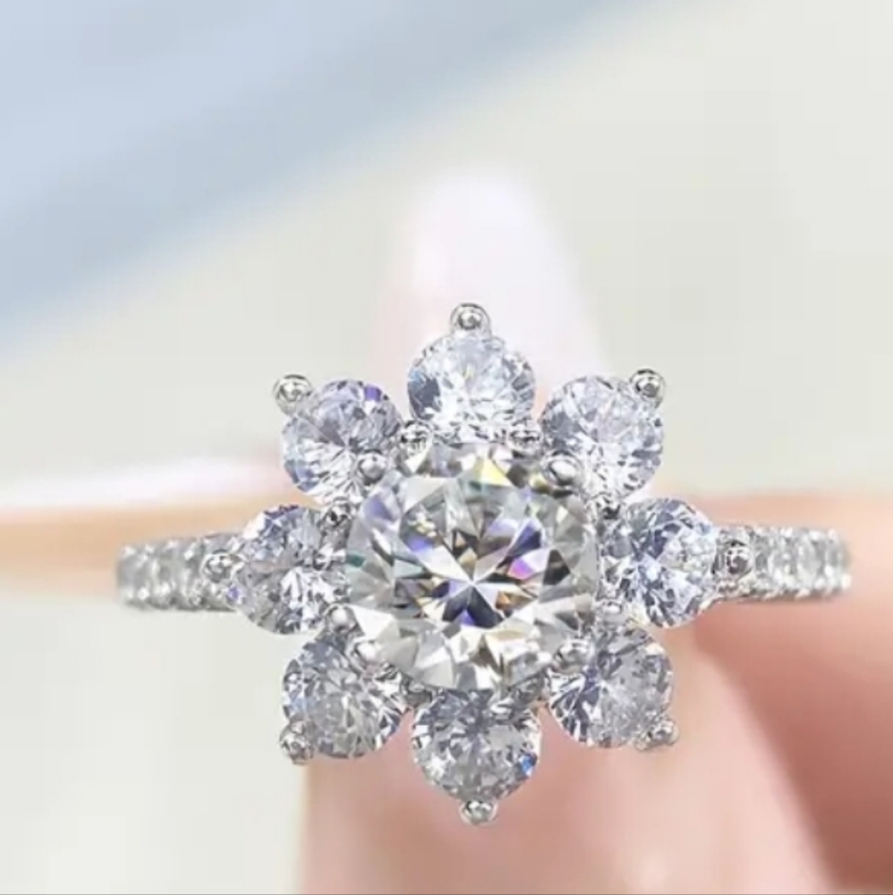 Certified GRA Moissanite Sterling Silver Ring Size 8! NEW - Picture 4 of 13
